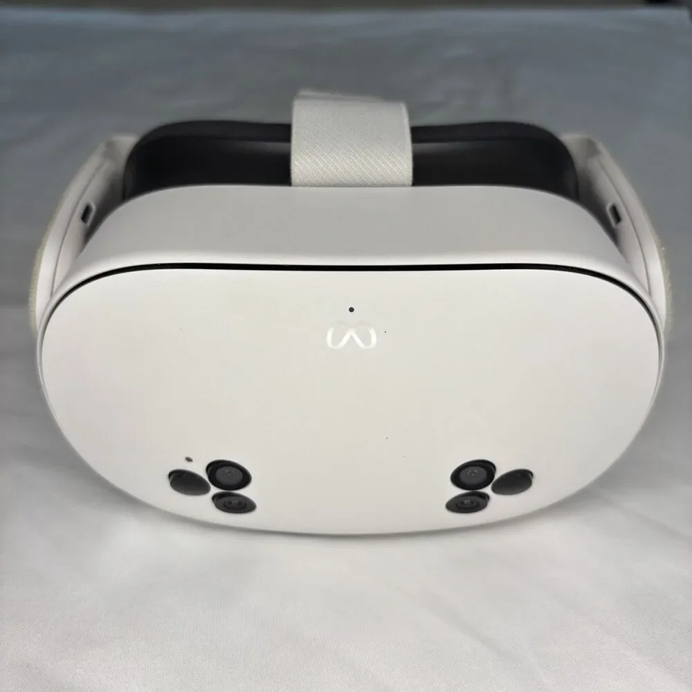Meta (Oculus) Quest 3S 128GB VR Headset Only – Tested & Fully Functional